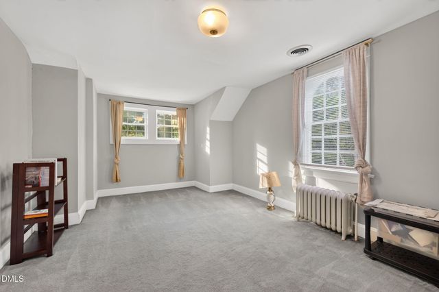 934 S Chestnut Street, Henderson, NC 27536