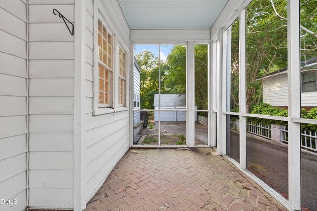 934 S Chestnut Street, Henderson, NC 27536