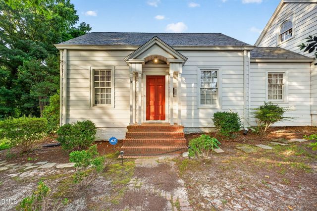 934 S Chestnut Street, Henderson, NC 27536