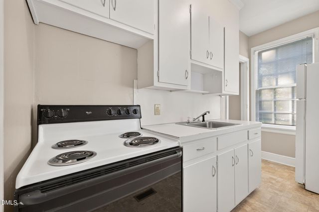934 S Chestnut Street, Henderson, NC 27536