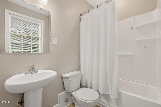 934 S Chestnut Street, Henderson, NC 27536