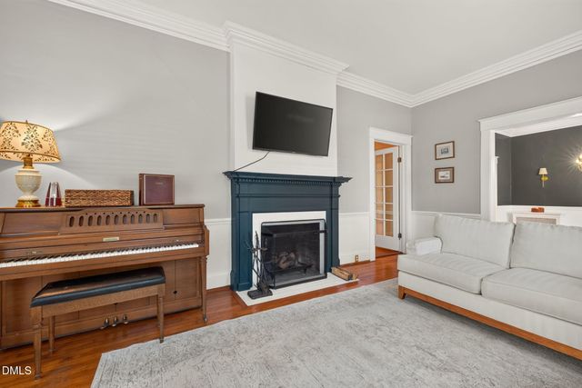 934 S Chestnut Street, Henderson, NC 27536