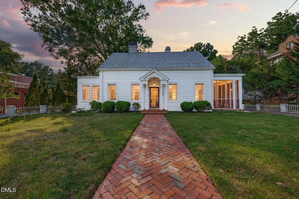 934 S Chestnut Street, Henderson, NC 27536