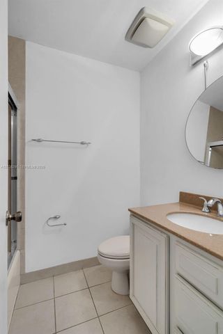 5750 Turin St 206, Coral Gables, FL 33146