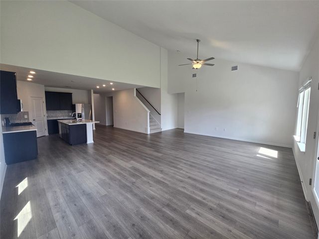 715 Universal DR, Hutto, TX 78634
