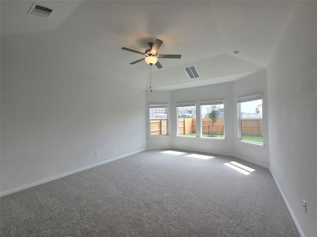 715 Universal DR, Hutto, TX 78634