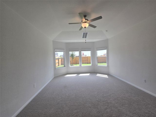 715 Universal DR, Hutto, TX 78634