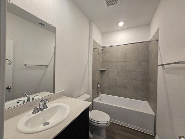 715 Universal DR, Hutto, TX 78634