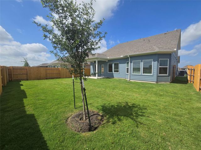 715 Universal DR, Hutto, TX 78634