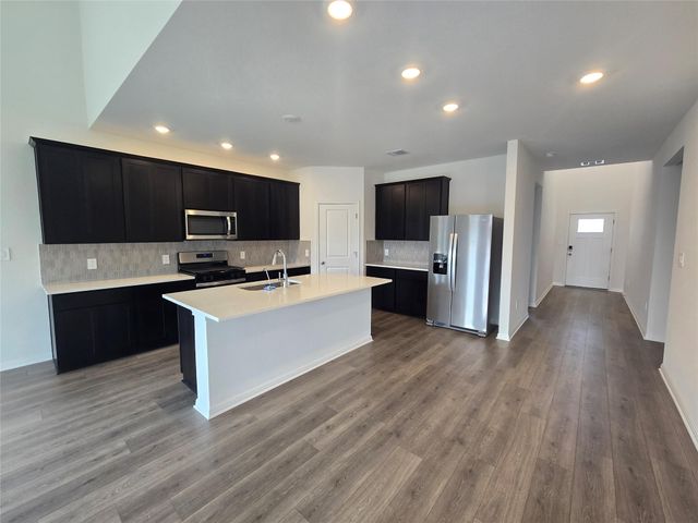 715 Universal DR, Hutto, TX 78634