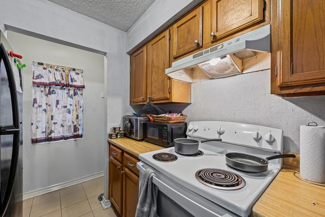 2157 Aspen Drive, Dallas, TX 75227