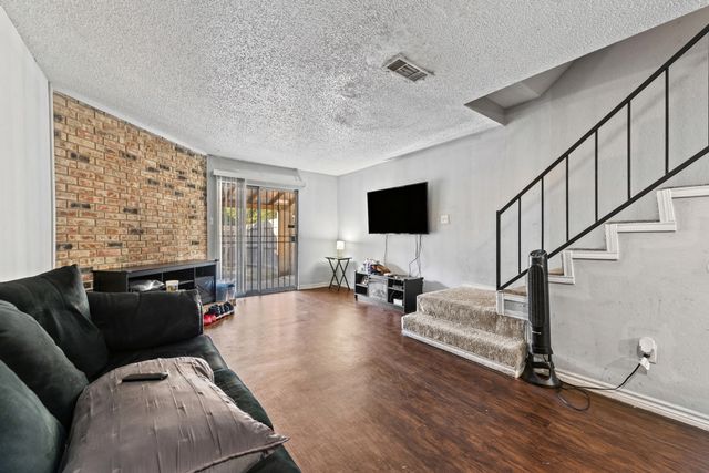 2157 Aspen Drive, Dallas, TX 75227