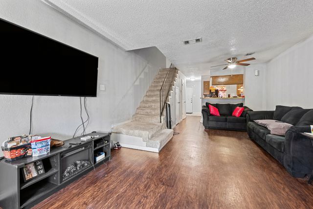 2157 Aspen Drive, Dallas, TX 75227