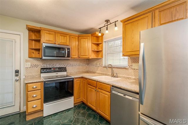 1008 N Washington Avenue N, Union, MO 63084