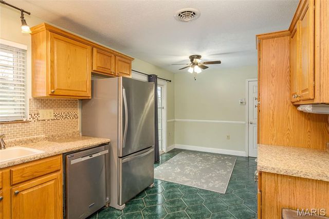 1008 N Washington Avenue N, Union, MO 63084