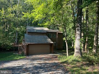 812 RICHARDSON DR, Harwood, MD 20776