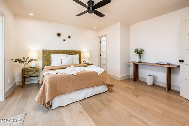 8407 E RANCHO VISTA Drive, Scottsdale, AZ 85251