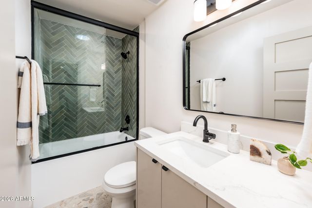 8407 E RANCHO VISTA Drive, Scottsdale, AZ 85251