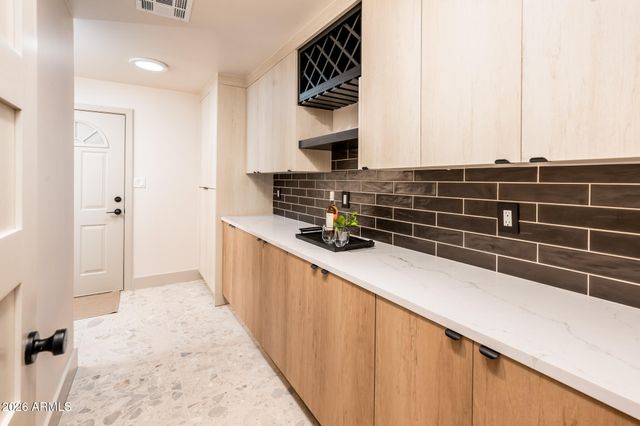 8407 E RANCHO VISTA Drive, Scottsdale, AZ 85251