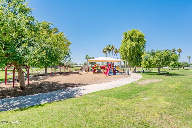 8407 E RANCHO VISTA Drive, Scottsdale, AZ 85251
