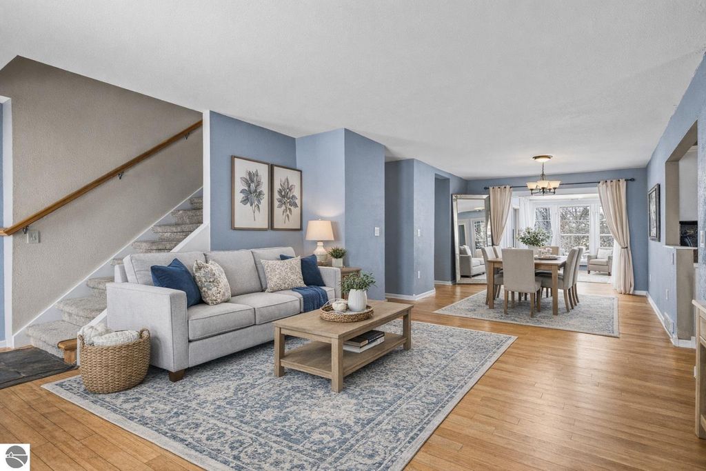 Image 6 of property listing at 834 Shamrock Lane, Traverse City, MI 49696