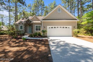 2 Lee Court, Pinehurst, NC 28374