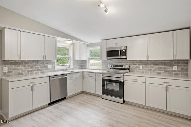 581 Ed Thomas Road, Cameron, NC 28326