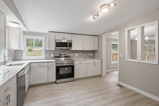 581 Ed Thomas Road, Cameron, NC 28326