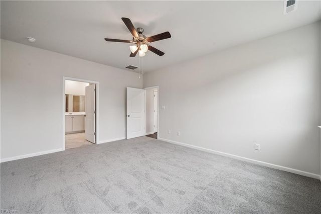 4048 Brians LN, Suffolk, VA 23434