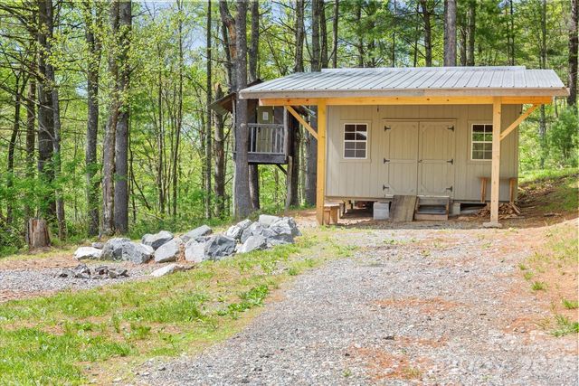 3151 Lumptown Road, Marshall, NC 28753