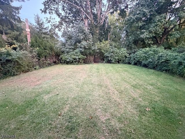 421 Brookside Dr, Roselle Boro, NJ 07203