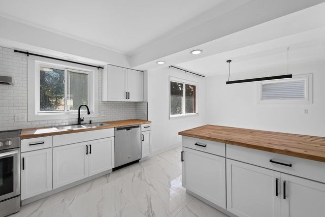 4713 Hermsmeier Lane, Madison, WI 53714