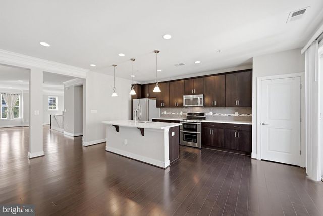 43976 VAIRA TER, Chantilly, VA 20152