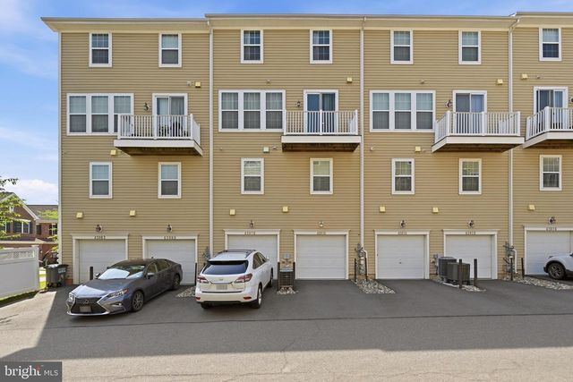 43976 VAIRA TER, Chantilly, VA 20152