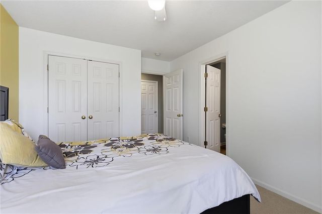 19707 W 96th Terrace, Lenexa, KS 66220