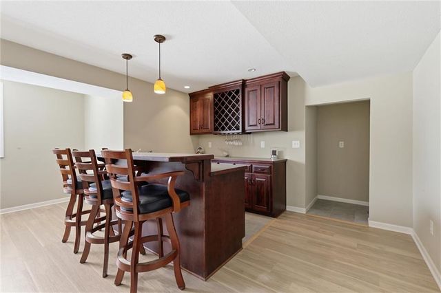 19707 W 96th Terrace, Lenexa, KS 66220