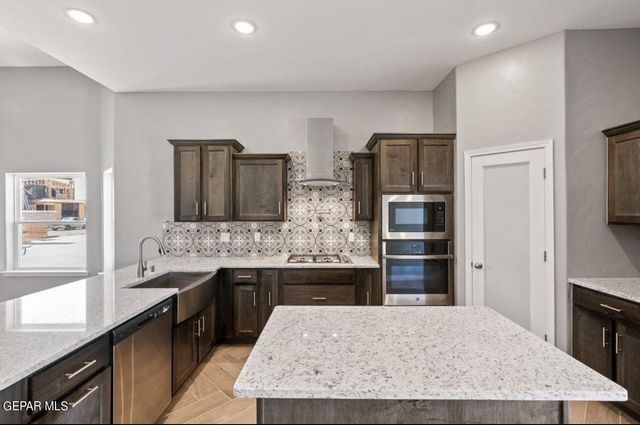 116 Loma Parda Street, Sunland Park, NM 88063