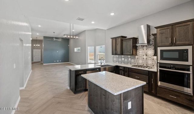 116 Loma Parda Street, Sunland Park, NM 88063