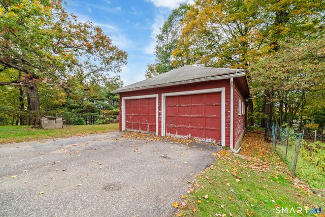 87 Woodruff Avenue, Watertown, CT 06795