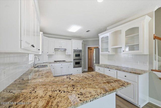 150 Lake Ridge Drive, Madison, MS 39110