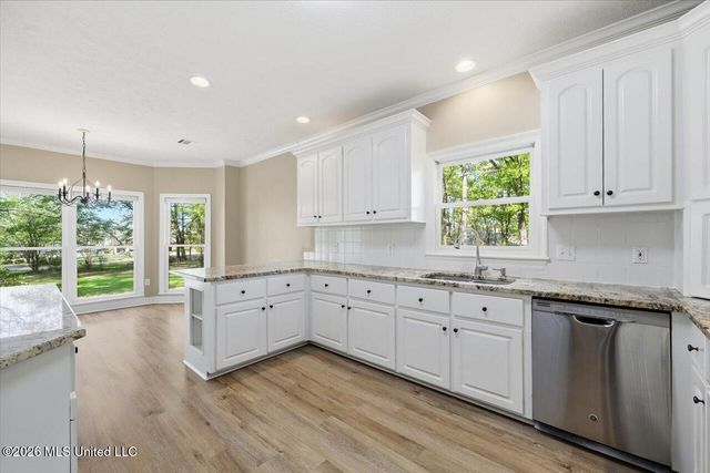 150 Lake Ridge Drive, Madison, MS 39110