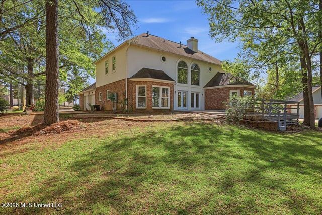 150 Lake Ridge Drive, Madison, MS 39110