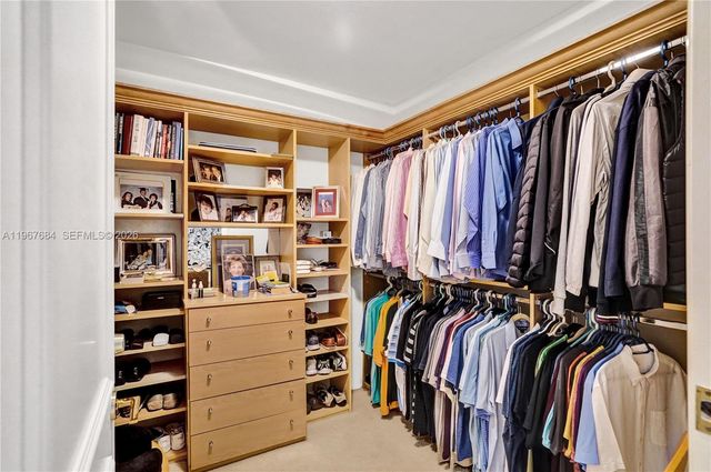 7000 Island Blvd 2404, Aventura, FL 33160