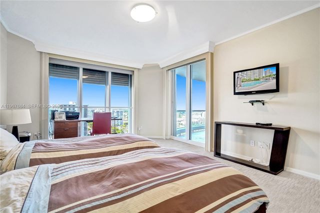 7000 Island Blvd 2404, Aventura, FL 33160