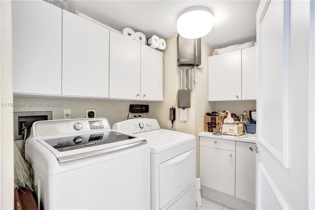 7000 Island Blvd 2404, Aventura, FL 33160