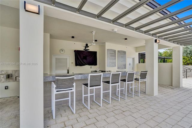 7000 Island Blvd 2404, Aventura, FL 33160