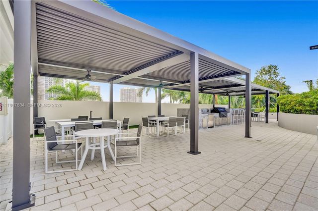 7000 Island Blvd 2404, Aventura, FL 33160