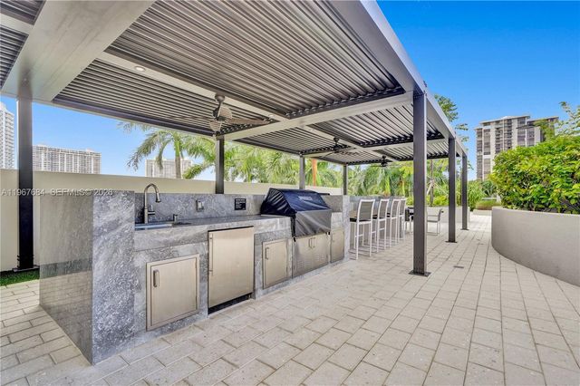 7000 Island Blvd 2404, Aventura, FL 33160