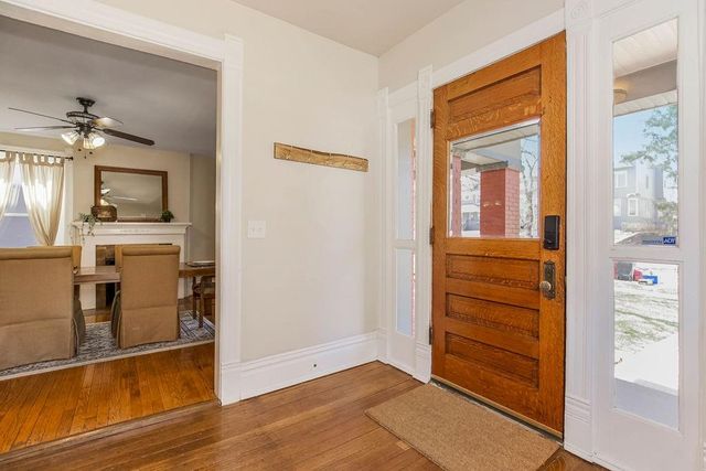 3949 Warwick Boulevard, Kansas City, MO 64111