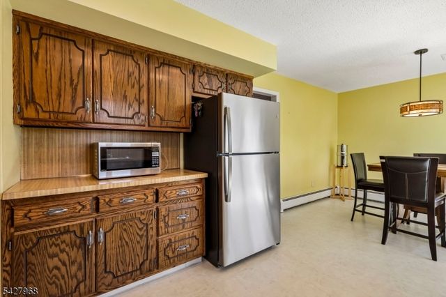 3 Welsh Dr, Florham Park Boro, NJ 07932